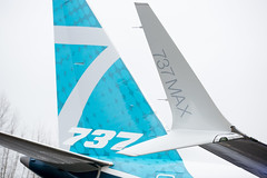 737 MAX 7