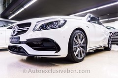 Mercedes Benz A 45 AMG | 381 c.v | Performance | Blanco | Piel - AlcántaraNegra | Auto Exclusive BCN