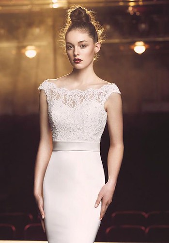 Tendance Robe du mariage 2017/2018 – Off the shoulder wedding dress with beaded lace bodice with cap sleeves and modi…