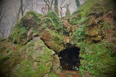 Grotte du pere de Montfort,  Foret de Mervent, Vendée