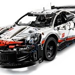LEGO Technic 42096 Porsche 911 RSR 4