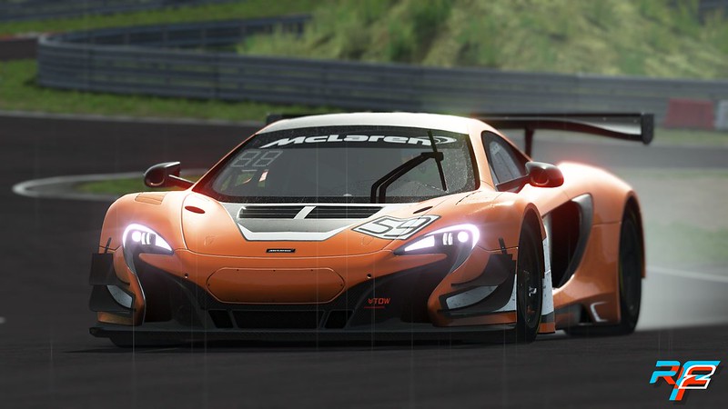 rFactor 2 McLaren 650S