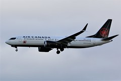 Air Canada Max Planes