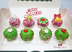 fruity-christmas-mini-cakes-recipe-edible-cake-topper