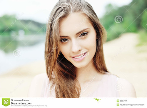 beautiful-girl-face-close-up- – Lahore Plastic Surgery 03030 666 222