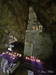 la Sainte Baume (le sanctuaire la grotte de Marie Madeleine) dans le Var-18-cliche Jean Weber