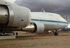 Boeing 747-200/300
