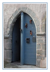 porte d'Oloron-Sainte-Marie