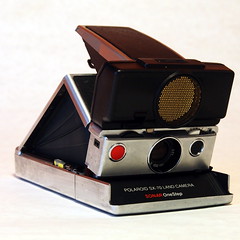 Polaroid SX-70 Sonar OneStep Land Camera