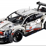 LEGO Technic 42096 Porsche 911 RSR 3