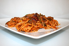 Baked spaghetti with green pepper & kidney beans / Gebackene Spaghetti mit grüner Paprika & Kidneybohnen
