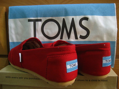 red shoes toms project365 antigravityaddiction katchorman