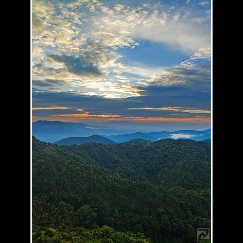 digital sunrise dawn highland cameron malaysia fujifilm gunung hdr pahang blending brinchang gunong s100fs berincang