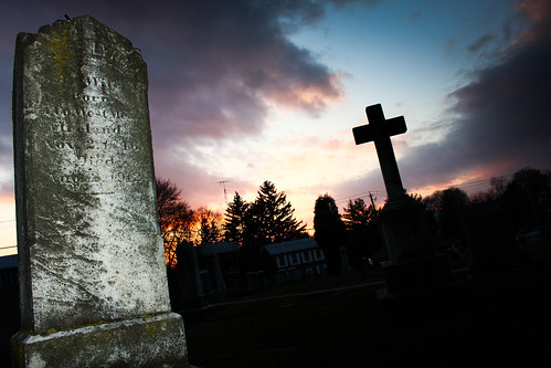 sunset westminster grave graveyard canon md cross flash maryland crucifix 580ex 40d 580exii