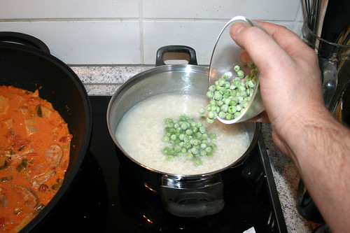 44 - Erbsen zum Reis geben / Add peas to rice