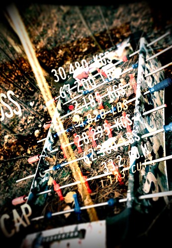 street blue red urban art film train 35mm canon rouge gold graffiti lomo exposure photographie belgium kodak double bleu exposition swap 200 a1 mm asa 35 mons frédéric babyfoot kicker frederic photographe buchet sncb baudour youkfou