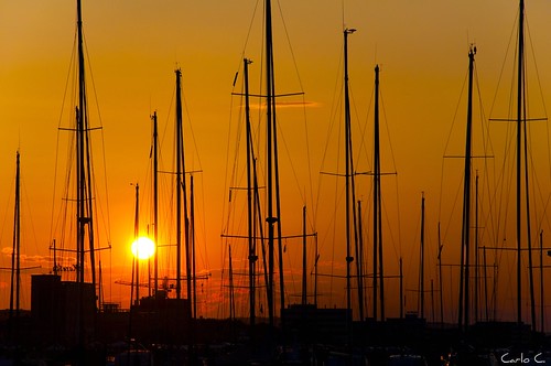 sunset italy orange boat nikon barca italia tramonto mare harbour barche porto marche senigallia controluce arancione darsena d5000 nikond5000