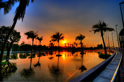 sunset reflection water kaohsiung hdr superaplus aplusphoto d300s nikkor1024mmf3545gedafsdx