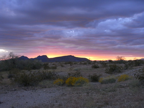 sunset geotagged desert geo:lat=3411625650 geo:lon=11412394600