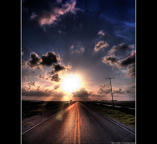 road blue sunset sky usa sun clouds america soleil louisiana texas unitedstates south houston beam ciel again rays rayon nuages on portarthur etatsunis
