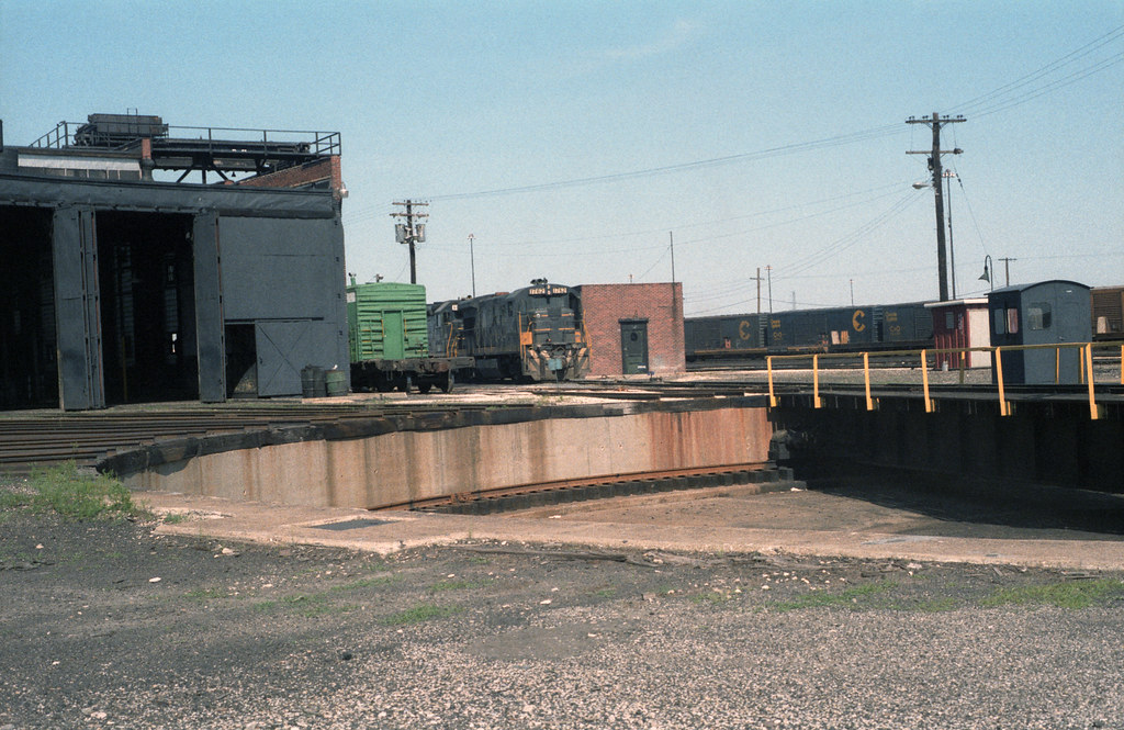 B&O roundhouse and turntable East St. Louis