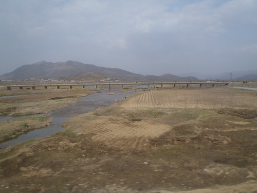 橋 北朝鮮 k27 国際列車