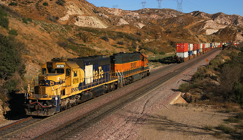 california mountains canon socal canondslr bnsf locomotives cajon railroads emd cajonpass alltrains movingtrains deserttrains sbcusa kenszok