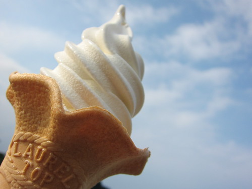 Touring with Canon IXY 30S IceCream ソフトクリーム