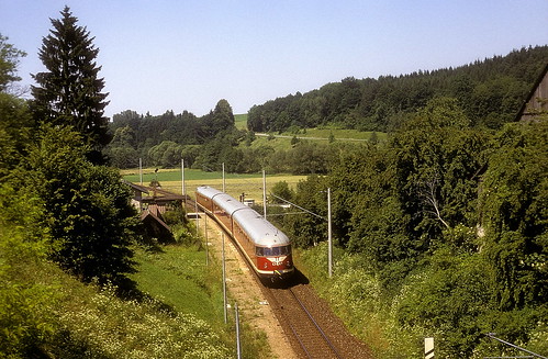analog train germany deutschland nikon eisenbahn railway zug trains db 612 613 eisenbahnen triebwagen schweighausen triebzug vt08 triebzüge webru