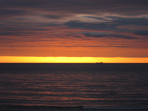 sunset orange lake beach boat distance lakesuperior mtu eagleharbor michigantech