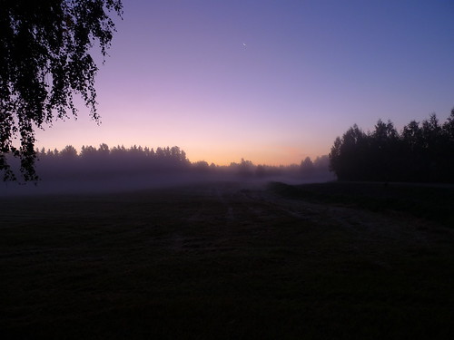 morning summer moon fog sunrise highiso løten moringlight loten lx3