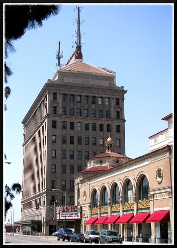 fresno downtown warnors pantages theater trade center street scene building architecture gilded age historic california america usa san joaquin power light