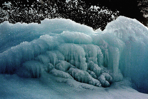 cold ice fountain manipulated frozen mo kansascity