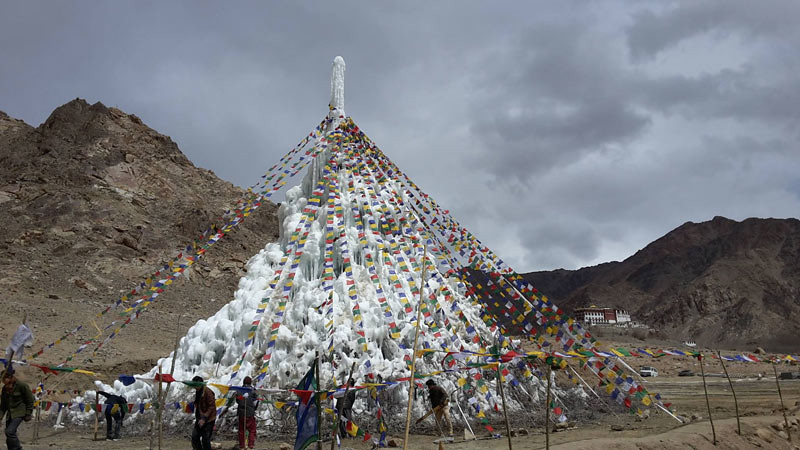 Stupa es solusi atasi krisis air di Ladkah, India
