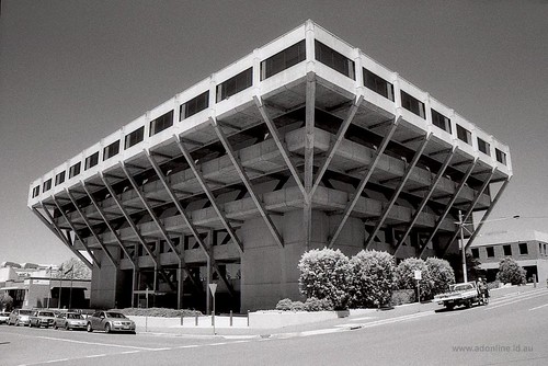 street city film architecture concrete iso200 state little australia victoria scan government suburb ilford regional offices brutalism brutalist fenwick redfilter geelong sfx sfx200 bétonbrut upsidedownbuilding malop stategovernmentofvictoria stategovernmentoffices littlemalop