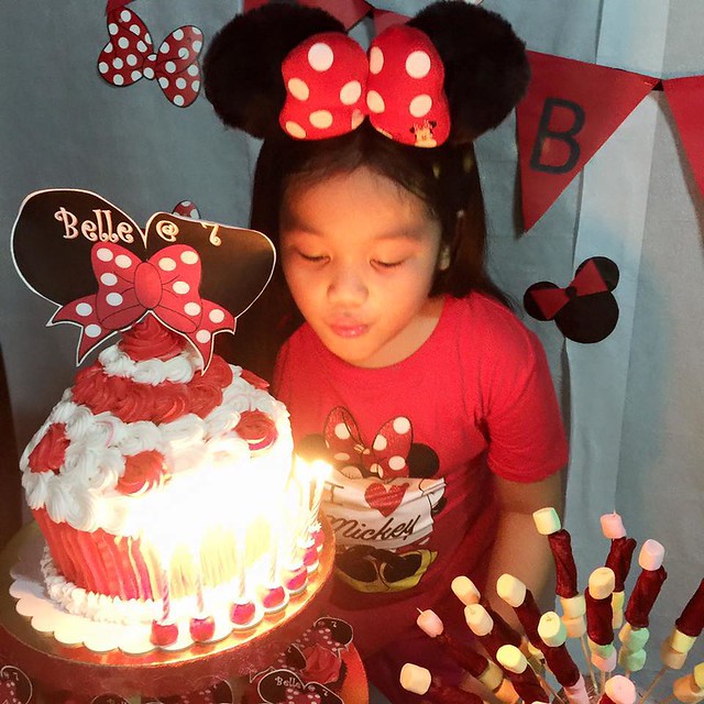 Minnie Mouse Giant Cupcake by Ria Mendoza Gatchalian