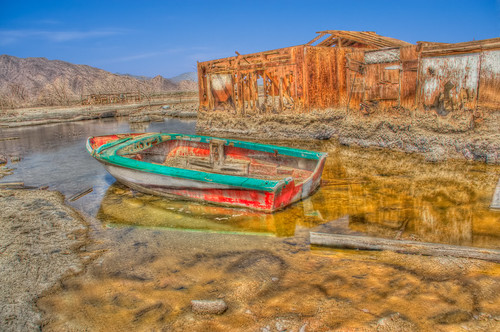 california morning blue red color colour building water boat pond desert urbandecay abandon hdr saltonsea urbanlandscape themal