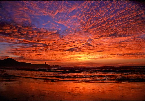 film oregon coast lighthouses oregoncoast sunrisesunsets yaquinaheadlight 19732004