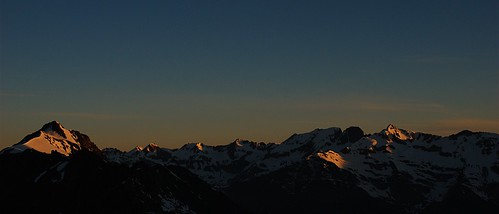 mountains sunrise twilight caf pyrenees 65 2010 turon neouvielle skirando hautespyrenees