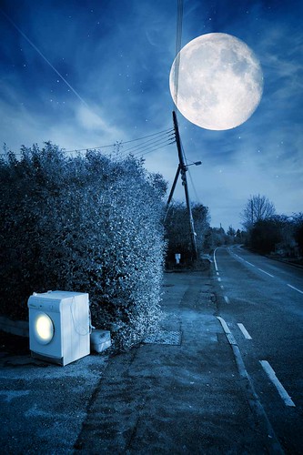 blue moon night creepy spooky washingmachine essex southend southendonsea sigma2470mmf28 canewdon nikond700