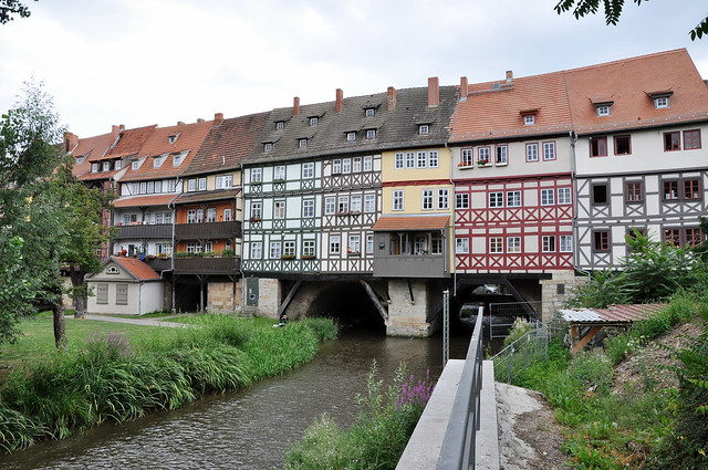 Puente con casas en Erfurt