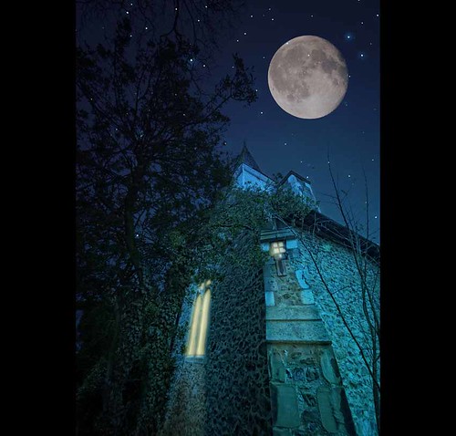 moon church thames estuary moonlight essex sigma1224mm southend southendonsea holytrinitychurch southchurch 27365 nikond700 ppt3652010