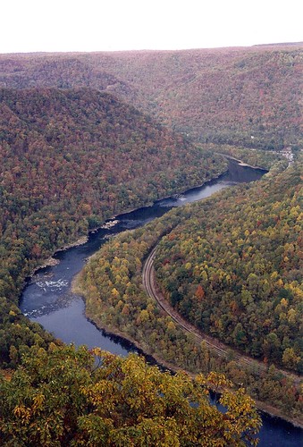 fall amtrak westvirginia transportation rivers newriver nationalscenicriver newrivergorgewv raleighcty