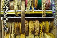 Gold Ribbons - Photo of Saint-Gratien