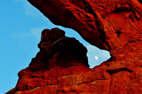 moon utah nationalpark cool arch nps arches moab uncool archesnationalpark hdr cool2 cool4 uncool2 uncool3 uncool4 uncool5 uncool7 cool3fordoglover