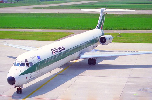 Alitalia MD-82; I-DAVM@ZRH;25.05.1995