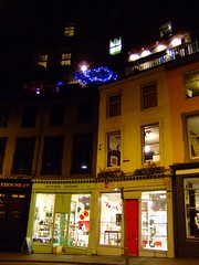 levels - Victoria Street at night