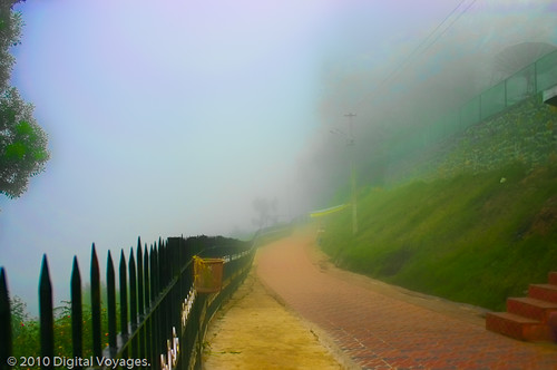 red india mist brick fog fence path f10 hills kodaikanal coakerswalk