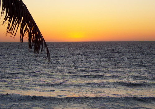 mexico méxico sinaloa mexican mazatlan mazatlán centro olasaltas sea beach sunset surf 2009 pacificocean blue yellow colour color evening canadagood 2000s shore