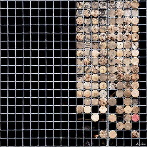 berlin geotagged grid cork nikkor guesswhat gitter d300 rhizome korken summum nikoncapturenx weinkorken 1685mmf3556gvr 1685vr geo:lat=52498041 geo:lon=13434423